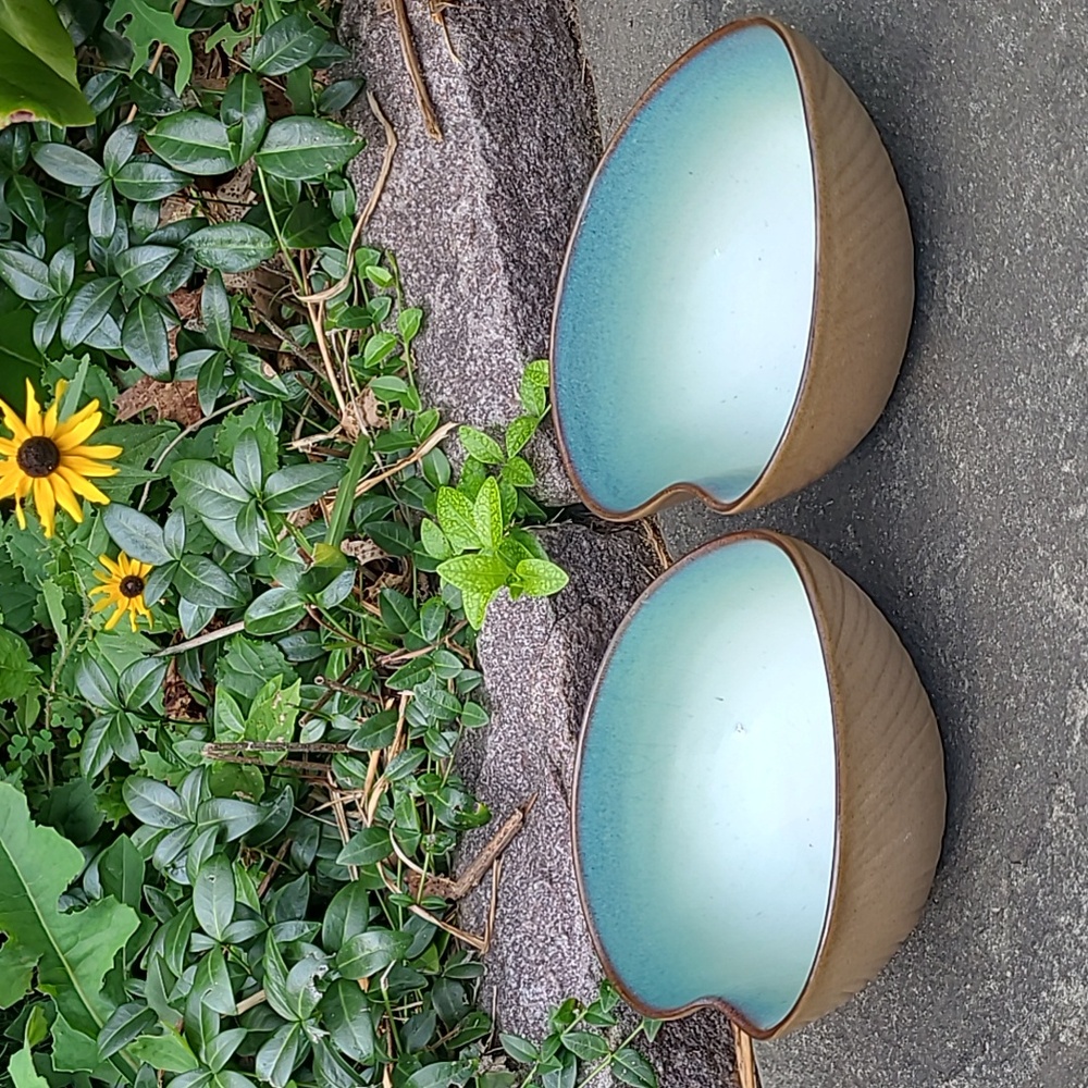 Peter Pots Pottery Quahog soup chowder bowls set of 2